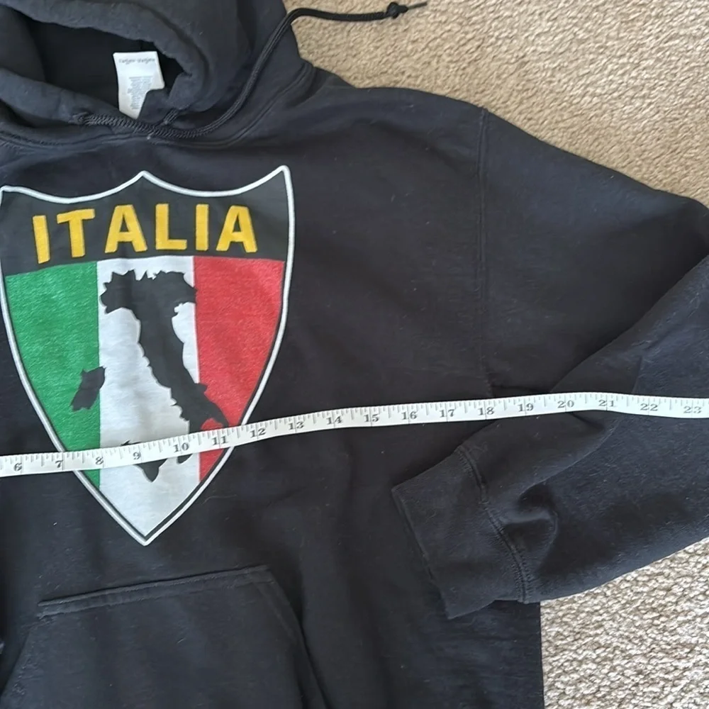 Italia Black Hoodie Size small